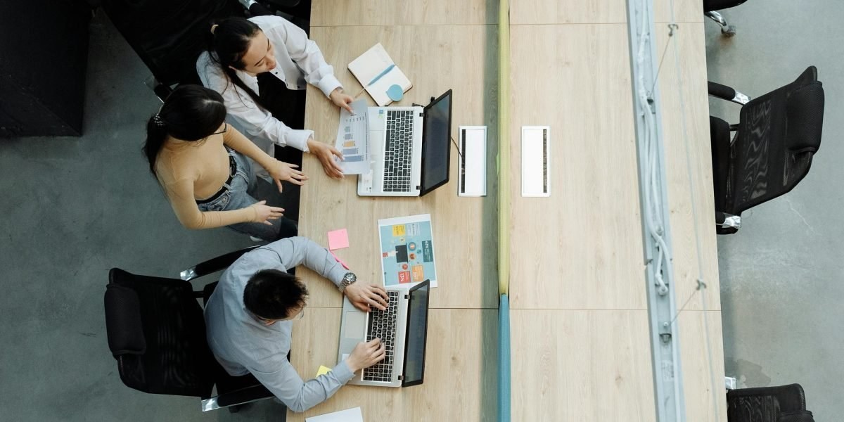 Editors collaborating on enterprise technology coverage