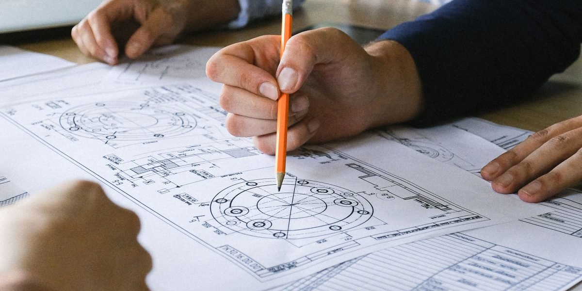 Teams collaborate to plan and implement a new cloud LMS across the enterprise, managing change effectively.