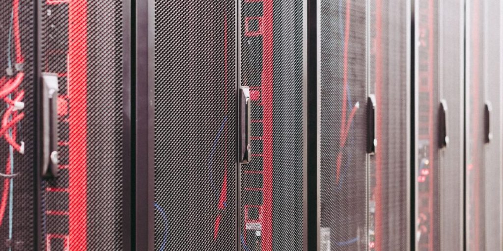 Strategic Data Migration Service Optimize Costs Mitigate Risks Drive ROI